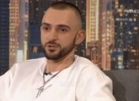 Toquel: “Έχω δεχτεί bullying για την αλβανική καταγωγή μου” (vids)