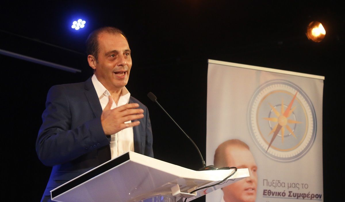 Reuters για Βελόπουλο: “Ο απίθανος υποψήφιος που διαφημίζει θεραπευτικές κρέμες”