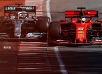 Sebastian Vettel: Άλλαξε τις πινακίδες στο μονοθέσιο του Hamilton (vid)