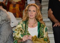 Εβελίνα Παπούλια: “Η Βανδή μπήκε στους Δύο Ξένους επειδή εγώ είχα γεννήσει”