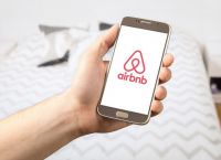 Airbnb: Πάνω από 88.000 ακίνητα υπό ενοικίαση – Πρωτιά για την Κρήτη