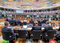 Eurogroup: “Παράθυρο” για το αφορολόγητο – Σκληρή η στάση για το πλεόνασμα το πρώτο μήνυμα στη νέα κυβέρνηση