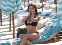 Σοφία Φυρού: Αναστατώνει τη Μύκονο με το εκρηκτικό της κορμί (vid)