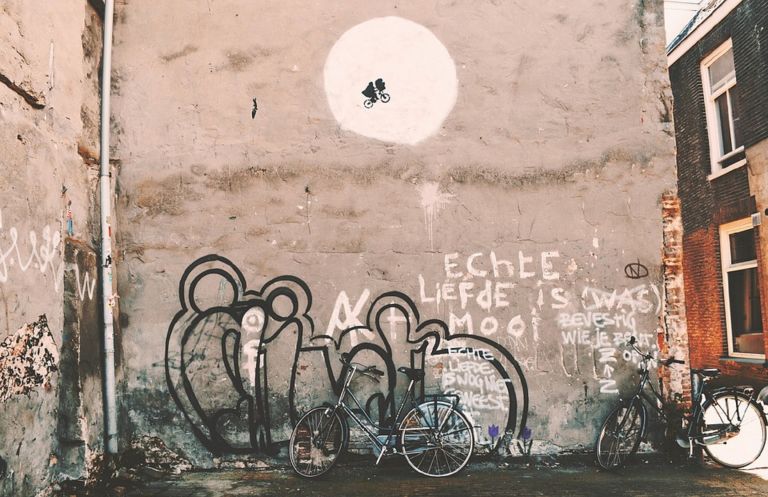 Banksy: Το πιο “δυνατό” ντοκουμέντο για την ταυτότητά του (vid)