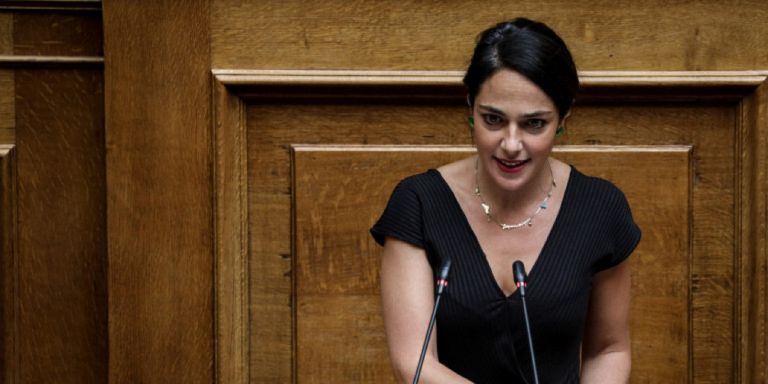 Δόμνα Μιχαηλίδου: Προτεραιότητα η επιτάχυνση των διαδικασιών για αναδοχές και υιοθεσίες