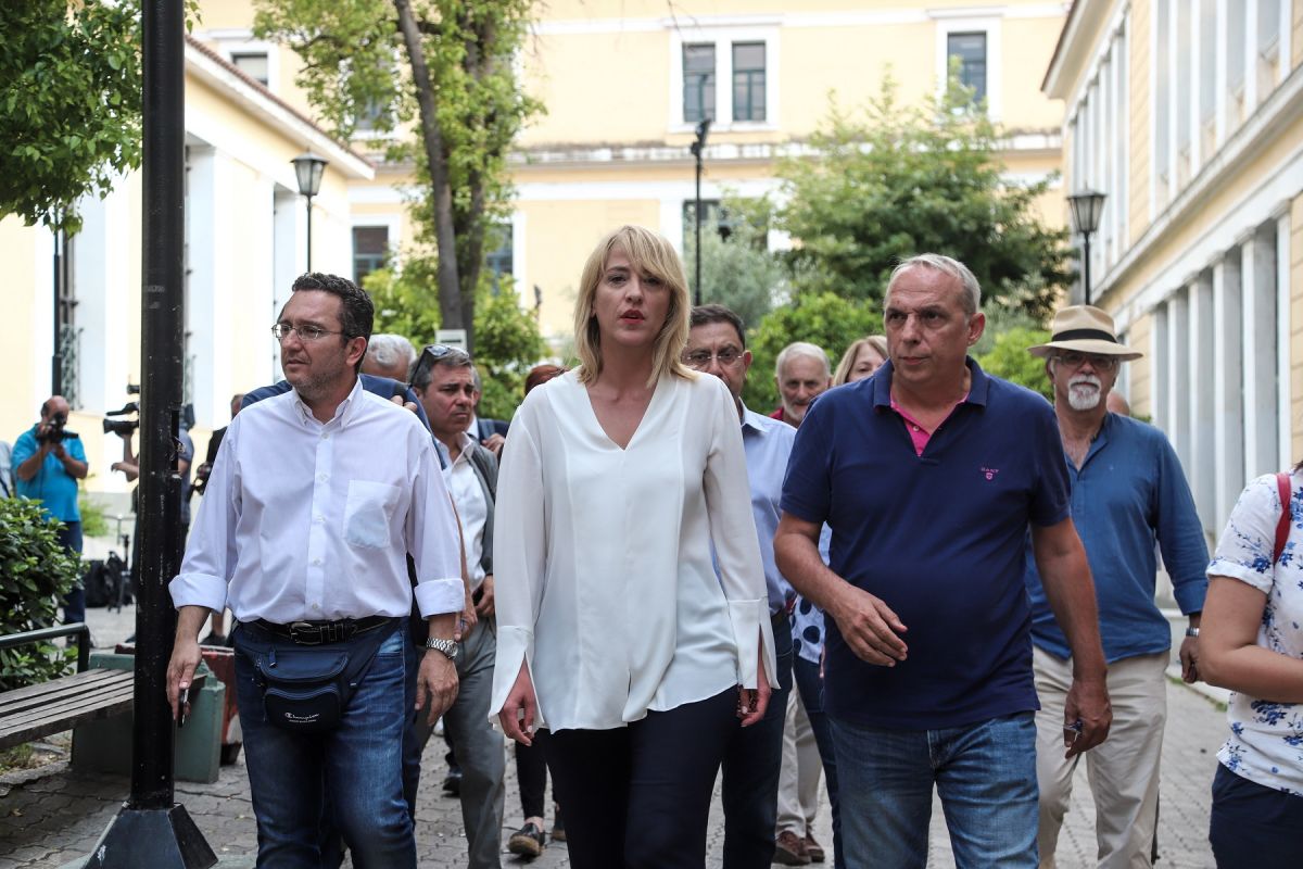 Ρένα Δούρου: “Αλλαγή μέσα από διάλογο με τους πολίτες”