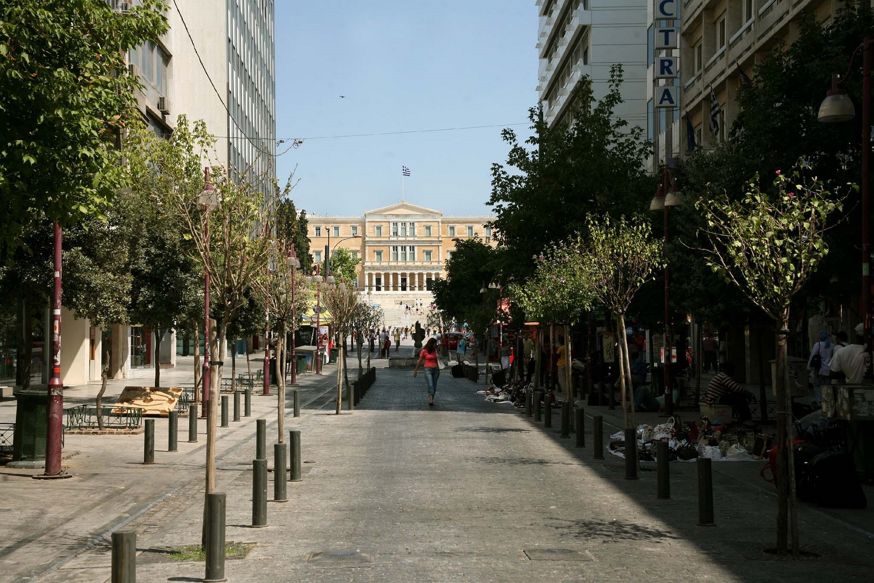 Μεγάλος Περίπατος: Συνεχίζει στο εμπορικό τρίγωνο της Αθήνας