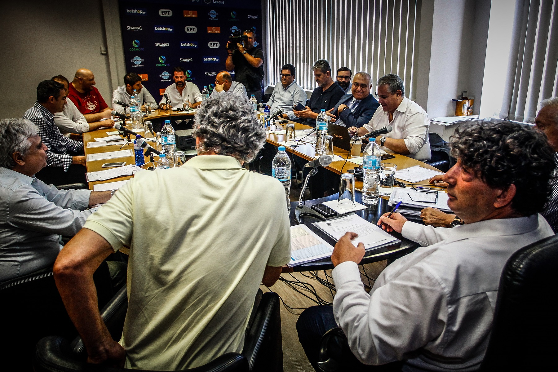 ΕΣΑΚΕ: Προσκαλεί Καστοριά και Καρδίτσα στην Basket League, αλλιώς δίνει wildcard