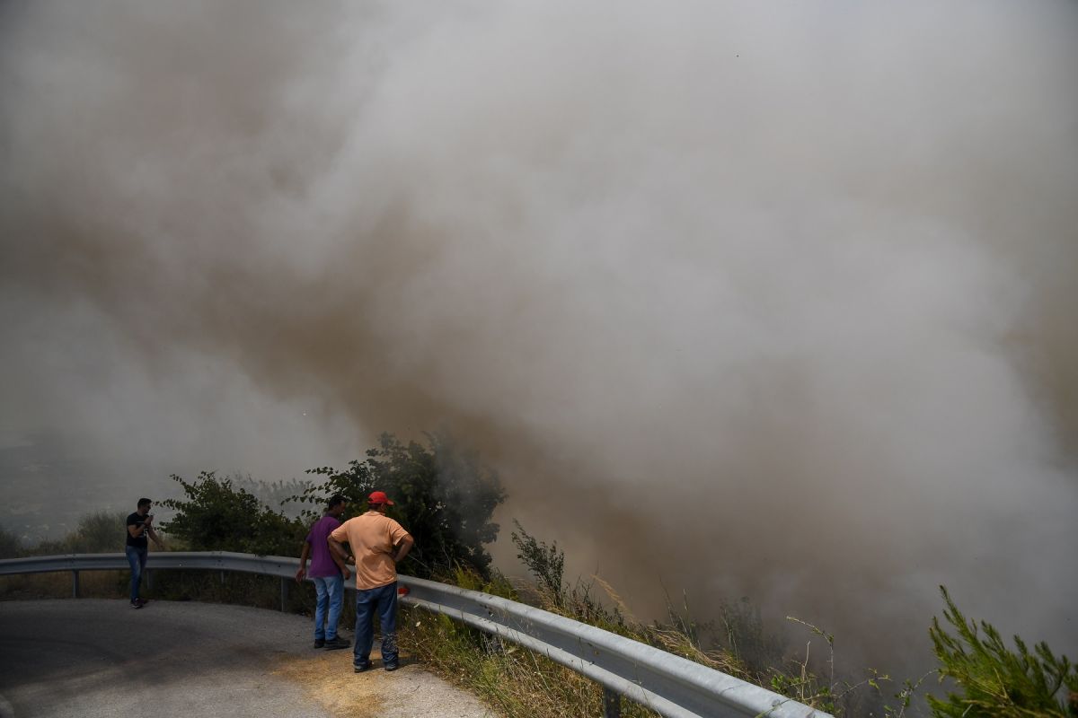 Φωτιά: Σε πύρινο “κλοιό” όλη η Ελλάδα