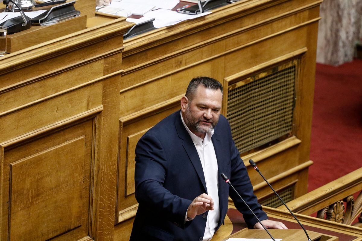 Δίκη Χρυσής Αυγής: Οκτώ μήνες φυλάκιση με αναστολή σε Λαγό και Μίχο