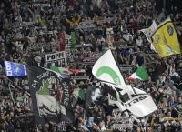 Γιουβέντους: “Ντου” της αστυνομίας στους Ultras – Βρήκαν σβάστικες και εκτοξευτή πυραύλου