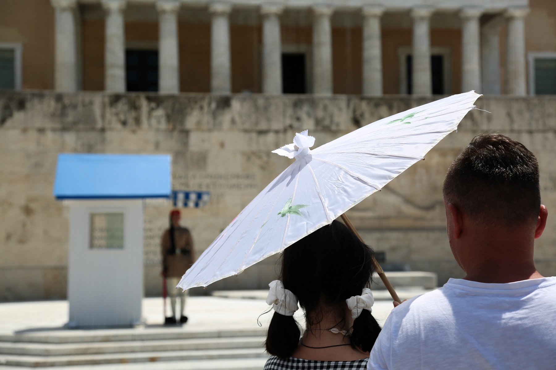 Καιρός: Έκτακτο δελτίο από την ΕΜΥ – Θα φτάσει τους 42 βαθμούς η θερμοκρασία