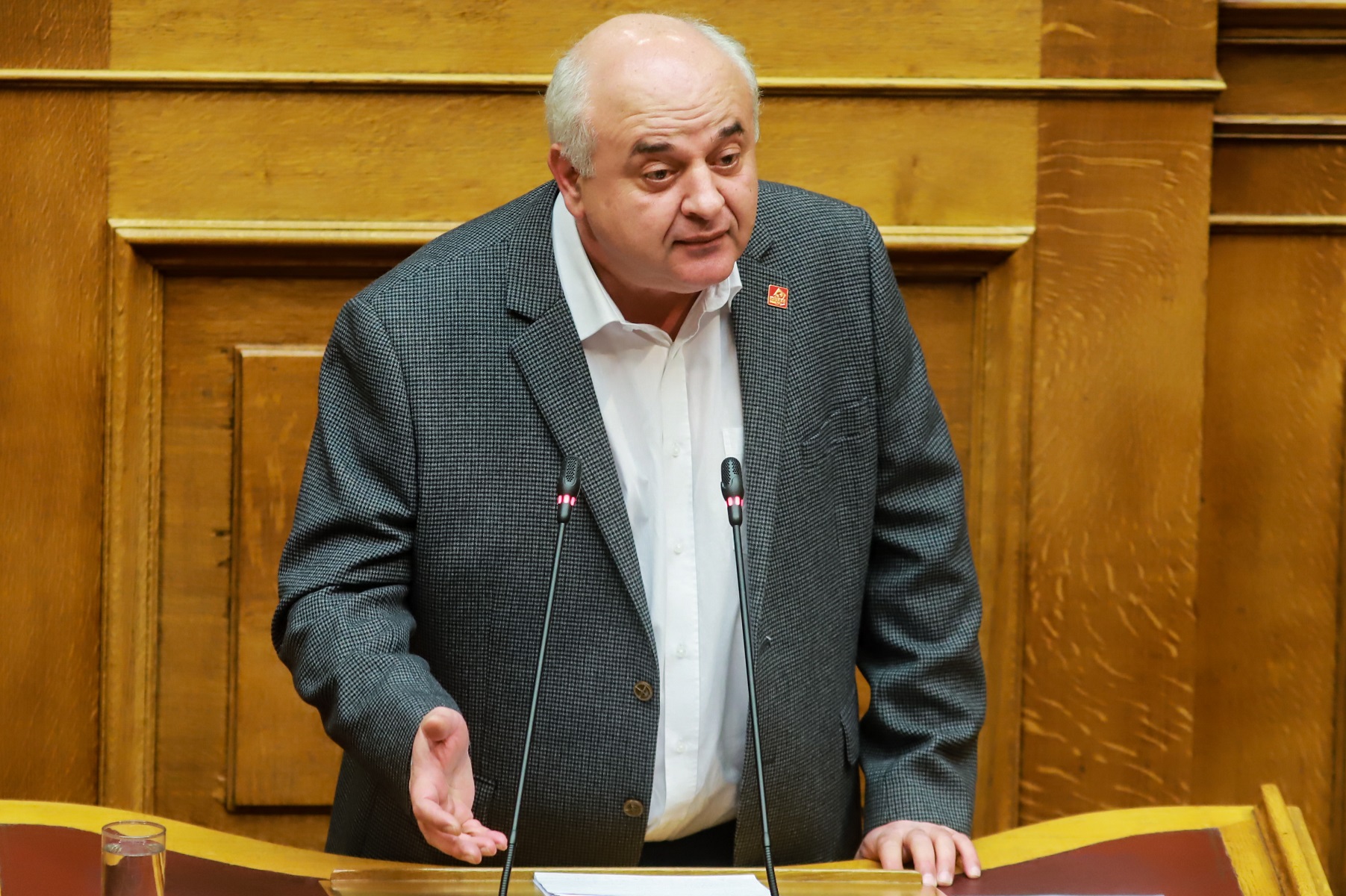 Νίκος Καραθανασόπουλος: “Το ΚΚΕ καταψηφίζει τις προγραμματικές δηλώσεις της κυβέρνησης”