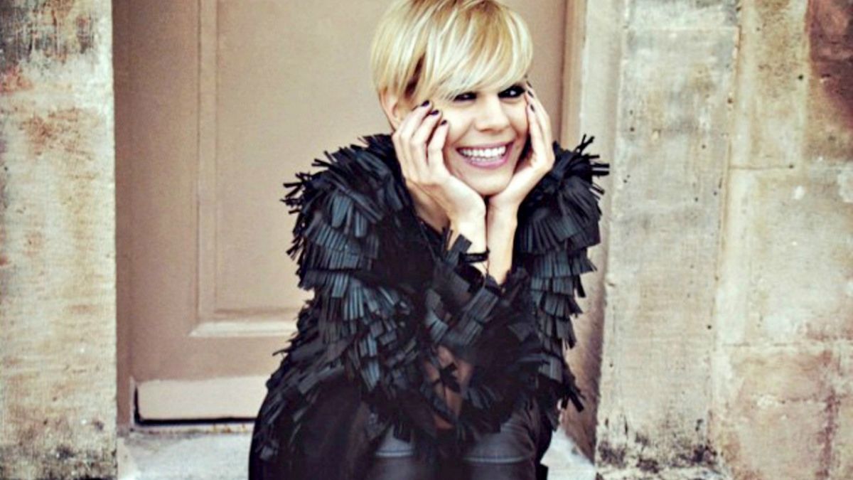 Ράνια Κωστάκη: Η εκκεντρική αλλαγή στο look της (pic)