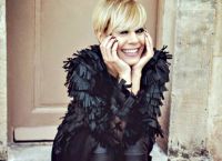 Ράνια Κωστάκη: Η εκκεντρική αλλαγή στο look της (pic)