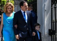 Ευγενία Μανωλίδου: Ντυμένη στα γαλάζια στην ορκωμοσία της νέας κυβέρνησης Ευγενία Μανωλίδου: Ντυμένη στα γαλάζια στην ορκωμοσία της νέας κυβέρνησης