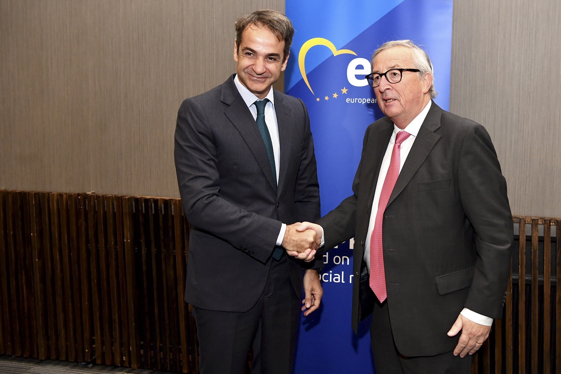 Εκλογές 2019: Συγχαρητήρια δήλωση Γιούνκερ σε Μητσοτάκη