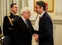 Ο (Εξ)ευτελισμός του Προεδρικού θεσμού Ο (Εξ)ευτελισμός του Προεδρικού θεσμού