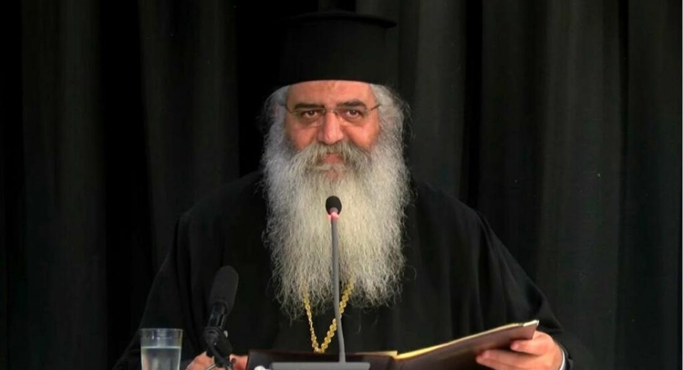 Μητροπολίτης Μόρφου: “Οι ομοφυλόφιλοι βρωμάνε” (vid)