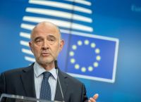 Πιερ Μοσκοβισί: «Η Ελλάδα δεν γίνεται να πετυχαίνει πάντοτε πλεονάσματα 3,5%» Πιερ Μοσκοβισί: «Η Ελλάδα δεν γίνεται να πετυχαίνει πάντοτε πλεονάσματα 3,5%»
