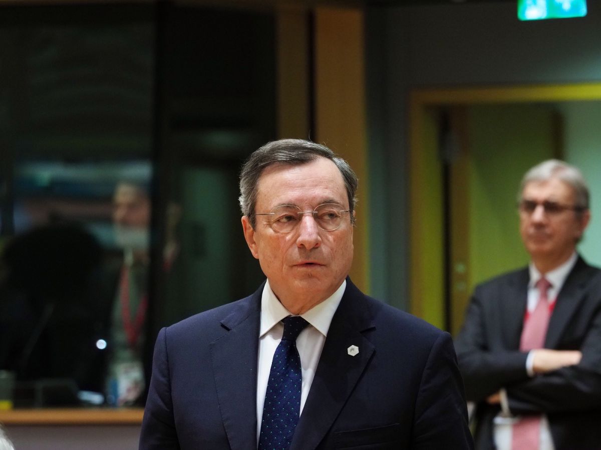 Μάριο Ντράγκι: Το τεράστιο χρέος που δημιουργεί η πανδημία θα το πληρώσουν οι νέοι