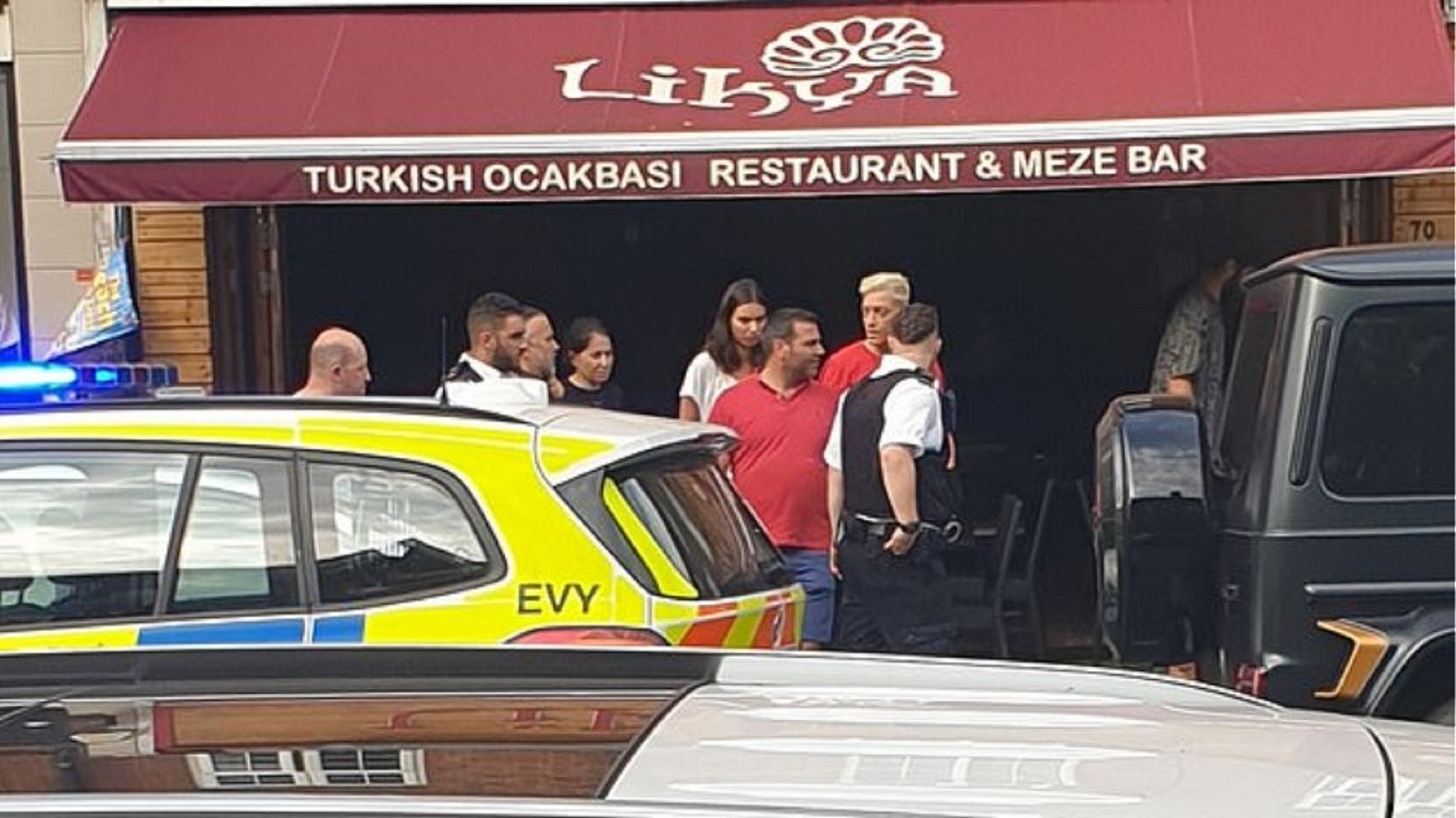Μεσούτ Οζίλ: Του επιτέθηκαν με μαχαίρι, τον έσωσε ο Κολάσινατς (vid)