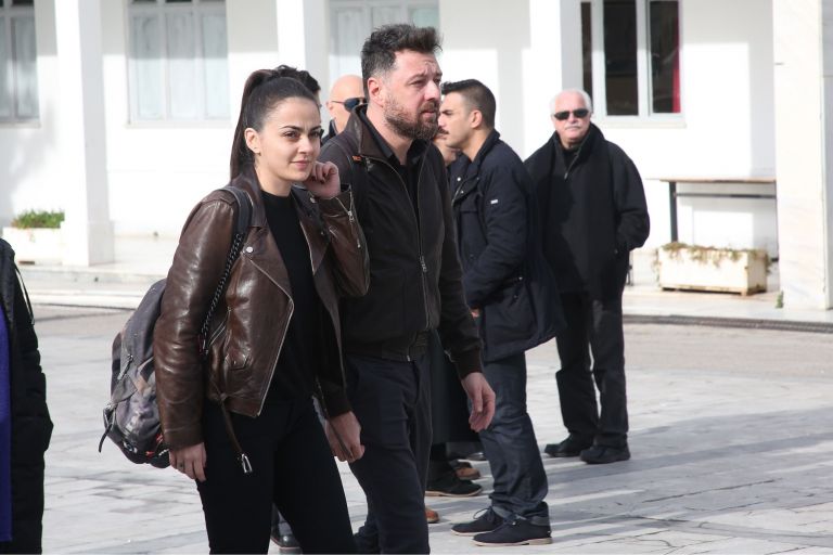 Αγγελική Δαλιάνη: Σε σοκ η γνωστή ηθοποιός και ο σύζυγός της μετά τη μαφιόζικη δολοφονία (vid)