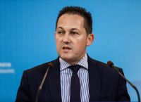 ΕΝΦΙΑ: Μείωση σε δυο δόσεις προανήγγειλε ο Κυβερνητικός εκπρόσωπος