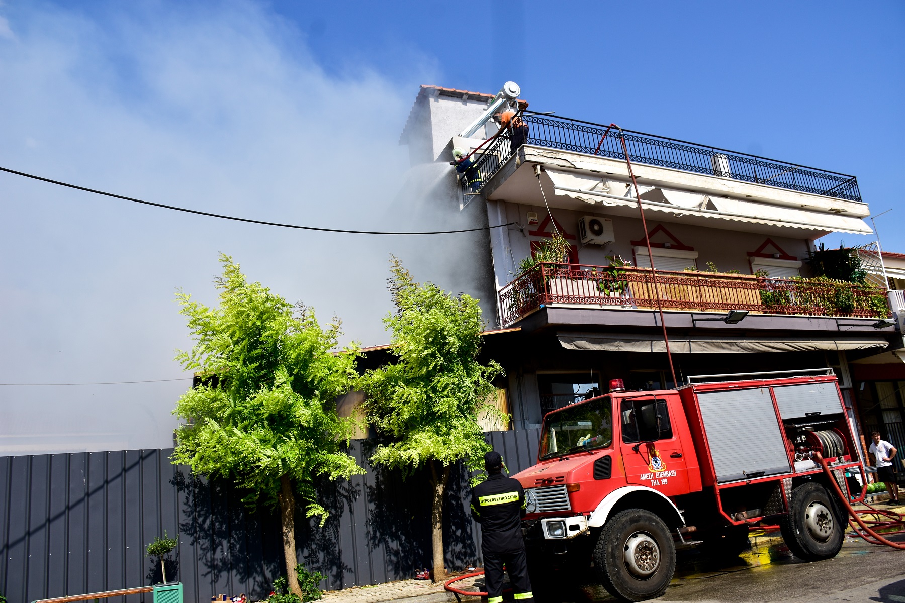 Φωτιά τώρα: Πυρκαγιά κοντά στο γήπεδο του Θρασύβουλου στη Φυλή