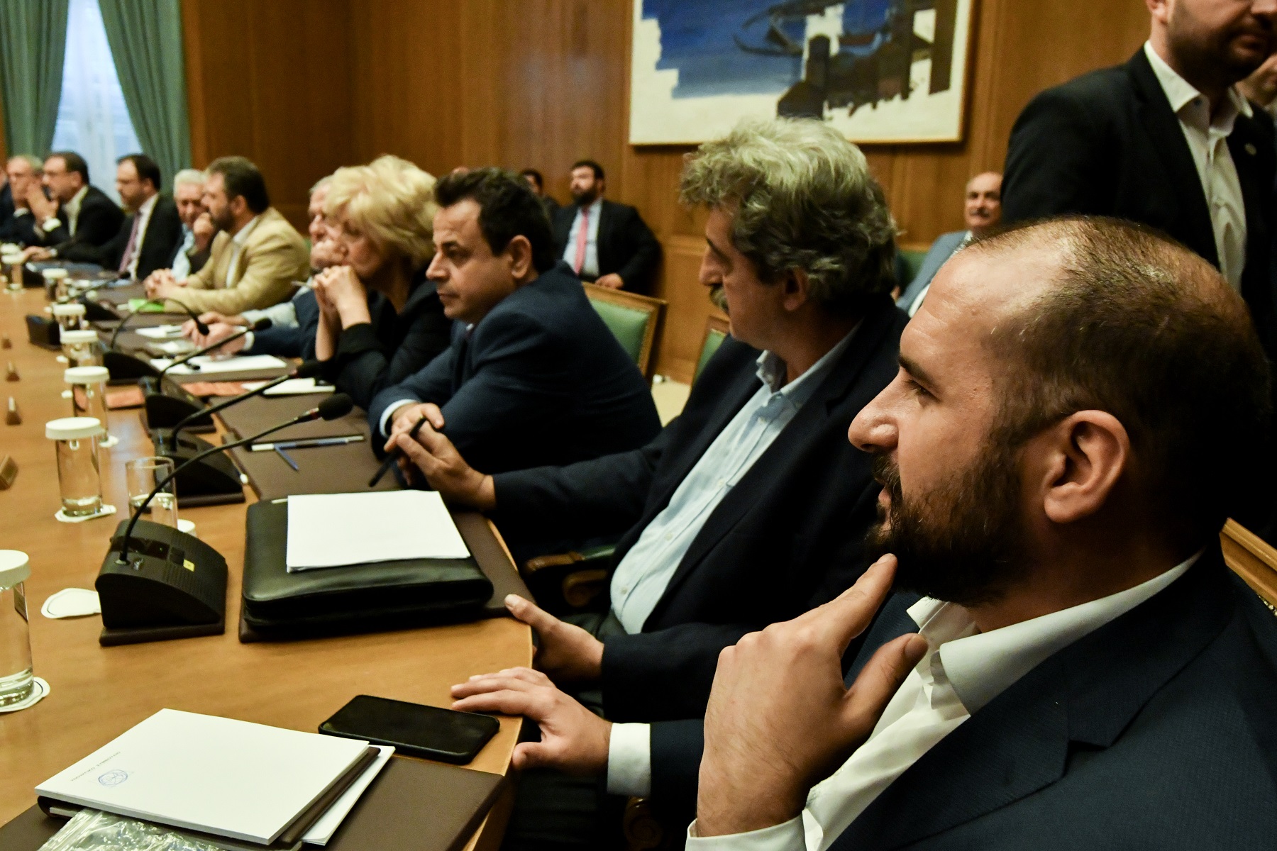 Παύλος Πολάκης: Φωνές και βαριές εκφράσεις στην Επιτροπή της Βουλής