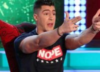 Τάσος Ποτσέπης: Ο “αγάπη μόνο” πήγε να ψηφίσει με βατραχοπέδιλα (vid)