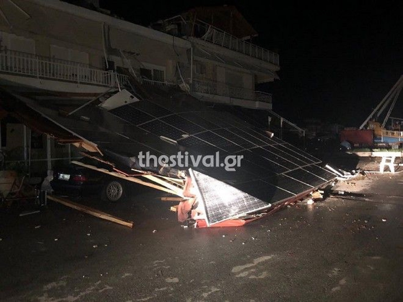 Νέα Πλάγια: Εικόνες από την ταβέρνα που σκοτώθηκε ο 8χρονος με τη μητέρα του (pics&vid)