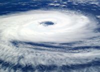 Κυκλώνας Μπάρι: Έφτασε στις ακτές της Λουϊζιάνα – Εξασθένισε σε τροπική καταιγίδα