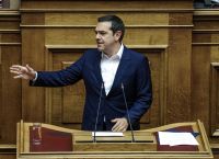 Αλέξης Τσίπρας: “Οι μνηστήρες επιχειρούν να γκρεμίσουν όσα με κόπο χτίσαμε”