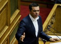 Αλέξης Τσίπρας: «Ανάγκη η δημιουργία μετώπου από τα αριστερά της αριστεράς» Αλέξης Τσίπρας: «Ανάγκη η δημιουργία μετώπου από τα αριστερά της αριστεράς»