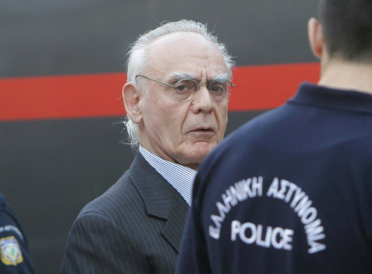 Άκης Τσοχατζόπουλος: Επιστρέφει στη φυλακή