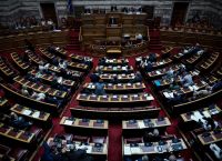 Βουλή: Κατατέθηκε το πολυνομοσχέδιο για πανεπιστημιακό άσυλο και ΟΤΑ