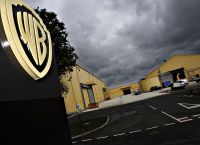 Warner Bros: Μεγάλη πυρκαγιά στα στούντιο του Λονδίνου (pics&vid)