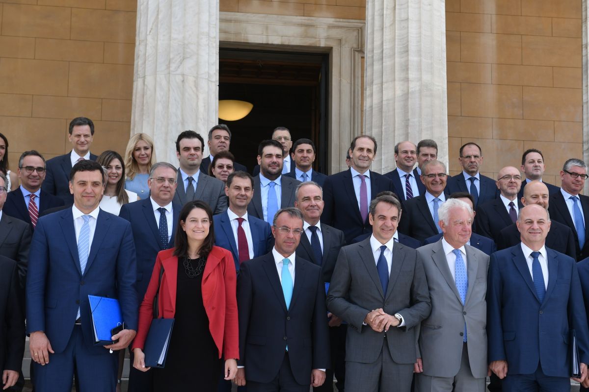 Δημοσκόπηση 2019: Αυτοί είναι οι πιο δημοφιλείς υπουργοί της νέας κυβέρνησης