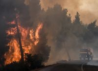 Φωτιά στην Εύβοια: Εκκενώνονται χωριά