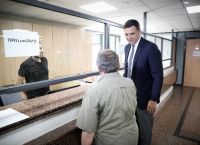 Βασίλης Κικίλιας: Συνάντηση με τον Μπλατ μετά την επιστολή για τη σκλήρυνση κατά πλάκας Βασίλης Κικίλιας: Συνάντηση με τον Μπλατ μετά την επιστολή για τη σκλήρυνση κατά πλάκας