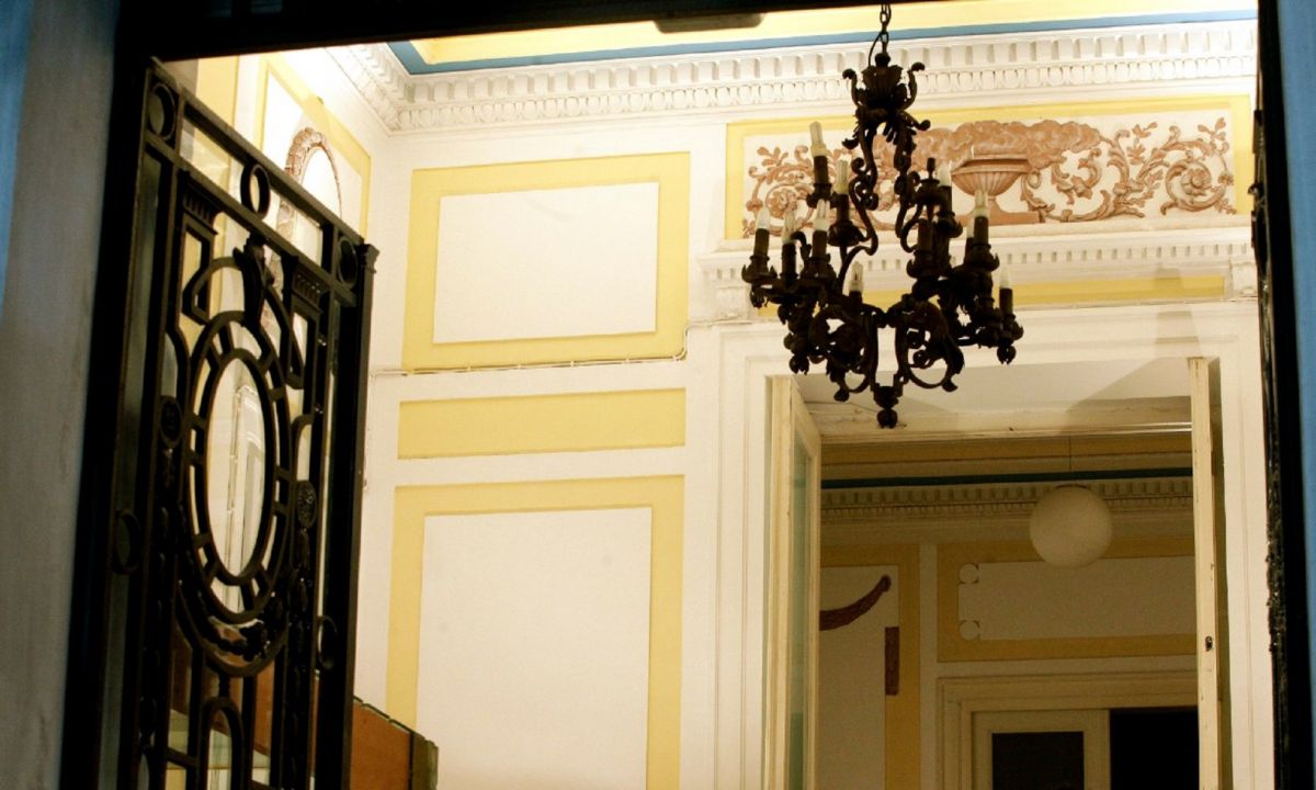 Ρηγίλλης: Τα παλιά γραφεία της Νέας Δημοκρατίας θα μετατραπούν σε ξενοδοχείο