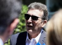 Μιχάλης Χρυσοχοΐδης: Απόψε θα πάω να δω το Joker με τον 15χρονο γιο μου Μιχάλης Χρυσοχοΐδης: Απόψε θα πάω να δω το Joker με τον 15χρονο γιο μου