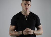 Νικόλας Αγόρου: Αγνώριστος ο παίκτης του Survivor 2 – Δείτε πως είναι σήμερα (pics) Νικόλας Αγόρου: Αγνώριστος ο παίκτης του Survivor 2 – Δείτε πως είναι σήμερα (pics)