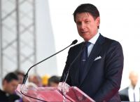 Τζουζέπε Κόντε: Παραιτήθηκε ο πρωθυπουργός της Ιταλίας