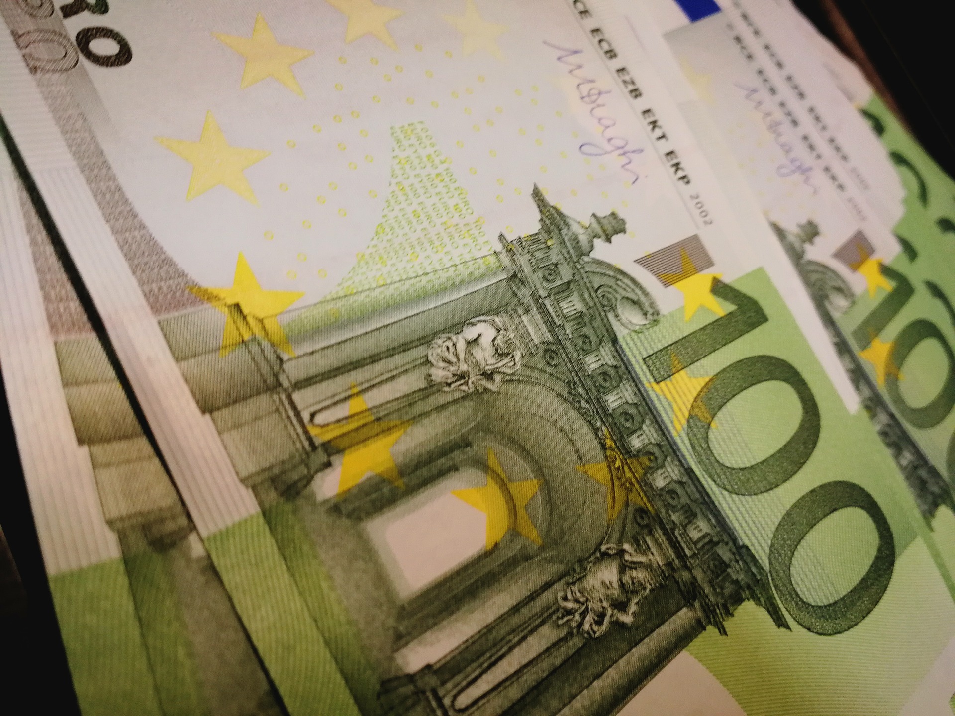 Έρχονται ανατροπές για εργαζόμενους και εργοδότες