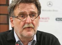 Γιώργος Μπράμος: Πέθανε σε ηλικία 67 ετών ο συγγραφέας και δημοσιογράφος Γιώργος Μπράμος: Πέθανε σε ηλικία 67 ετών ο συγγραφέας και δημοσιογράφος