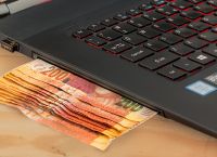 Κοζάνη: Απατεώνες μέσω διαδικτύου εκλεψαν 27.000 ευρώ από επιχειρηματία