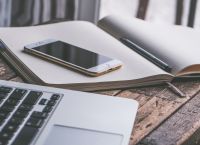 Αλλάζει όνομα το νέο iPhone Αλλάζει όνομα το νέο iPhone