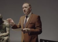 Κέβιν Σπέισι: Απαγγέλλει ποίηση σε μουσείο της Ρώμης (vid)